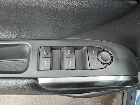 Used 2025 Chevrolet Traverse Z71 w/ Driver Confidence Package image 17