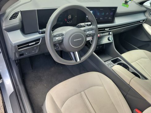 Used 2025 Hyundai Sonata SEL FWD image 12