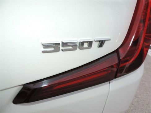 Used 2021 Cadillac XT4 Premium Luxury w/ LPO, Onyx Sport Package image 11