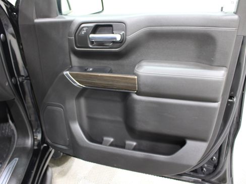 Used 2022 Chevrolet Silverado 1500 LT Trail Boss w/ Safety Package AWD/4WD image 25