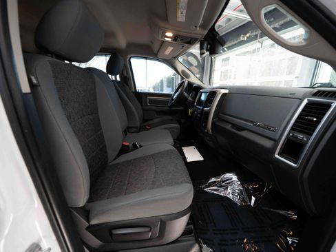 Used 2018 RAM 1500 Big Horn image 25