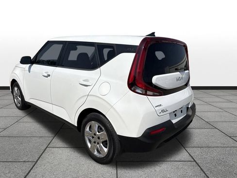 Used 2022 Kia Soul LX FWD image 37