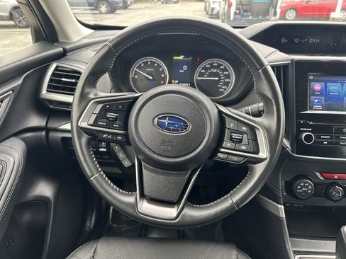 Used 2023 Subaru Forester Premium image 10