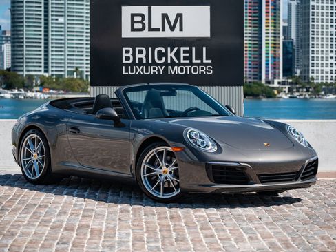 Used 2018 Porsche 911 Carrera image 1