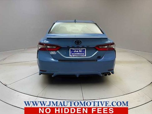 Used 2023 Toyota Camry SE image 4