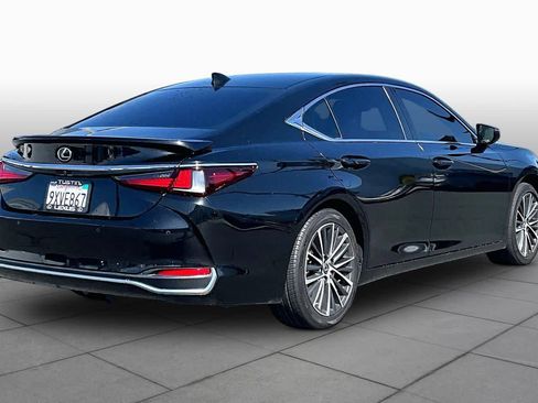 Used 2023 Lexus ES 300h w/ Premium Package FWD image 12