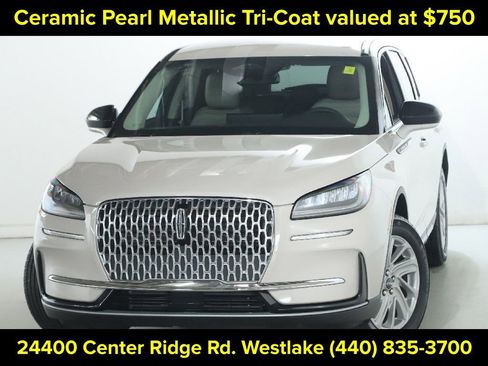 Certified 2024 Lincoln Corsair FWD image 3