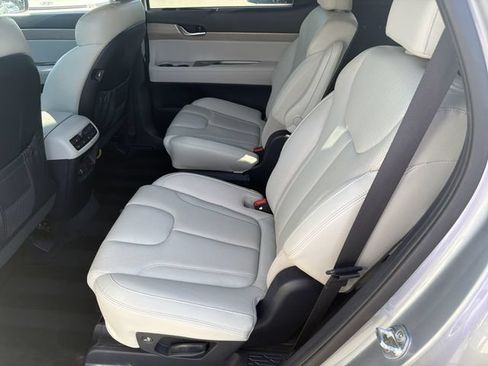 Used 2020 Hyundai Palisade SEL w/ Premium Package FWD image 25