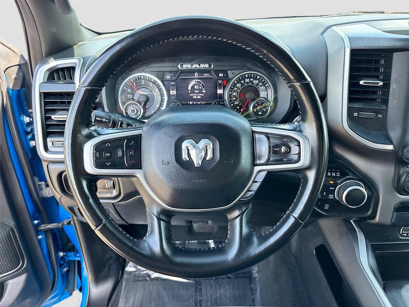 Used 2022 RAM 1500 Big Horn AWD/4WD image 11