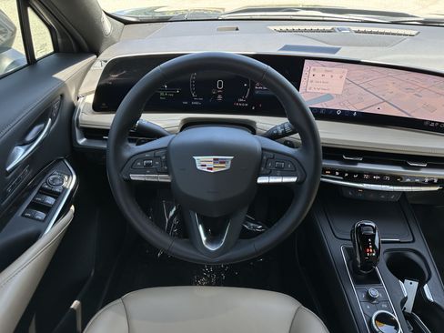Used 2025 Cadillac XT4 Premium Luxury w/ Cold Weather Package FWD image 14