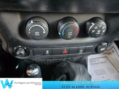 Used 2013 Jeep Wrangler Rubicon w/ PWR Convenience Group AWD/4WD image 21