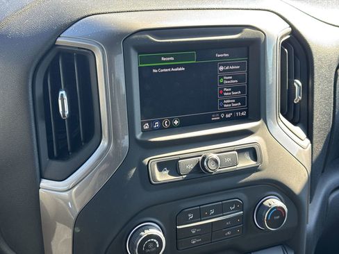 Used 2025 Chevrolet Silverado 1500 Custom image 24