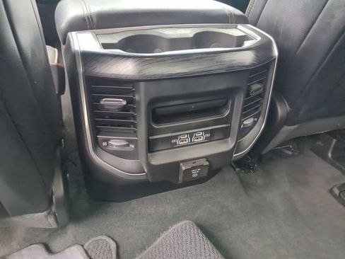 Used 2023 RAM 1500 Laramie AWD/4WD image 15