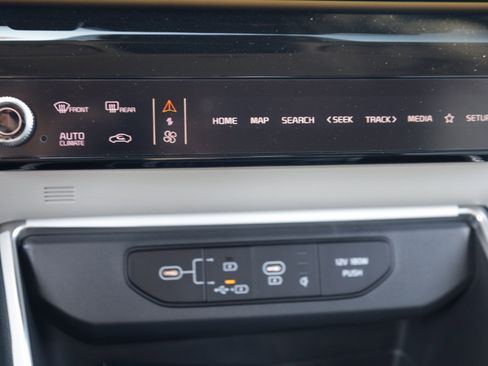 New 2026 Kia Carnival SX Prestige FWD image 11