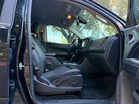 Used 2015 GMC Canyon SLE w/ All-Terrain Package RWD image 13