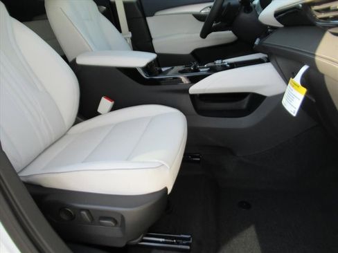 New 2026 Buick Envision Avenir image 9