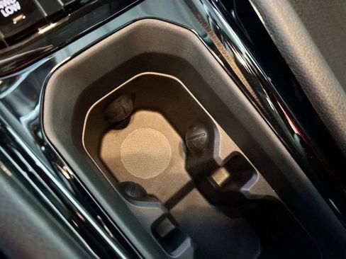 New 2026 Jeep Compass Trailhawk w/ Sun, Sound & Navigation Group image 15