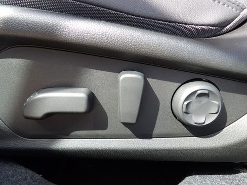 New 2026 Subaru Outback Touring AWD/4WD image 15