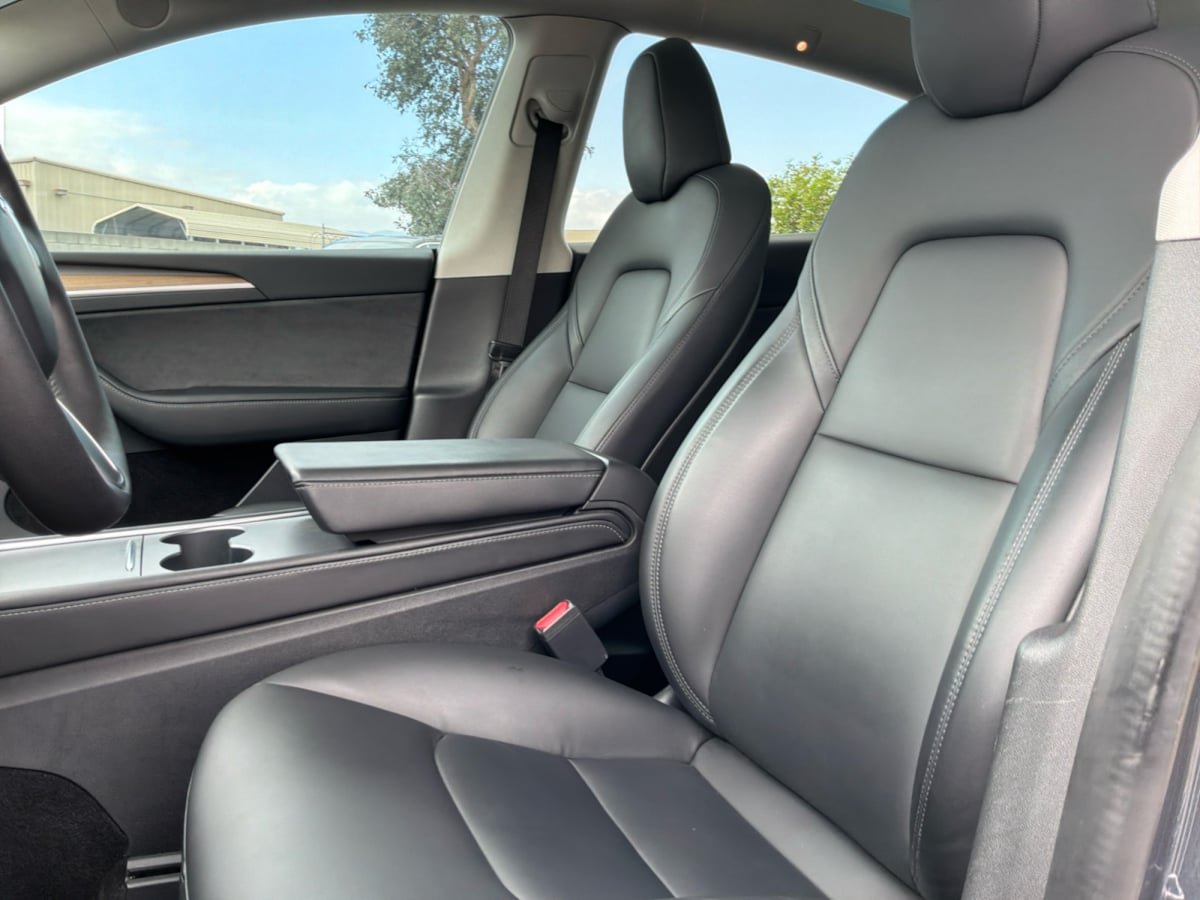 Used 2022 Tesla Model Y Long Range AWD/4WD image 18