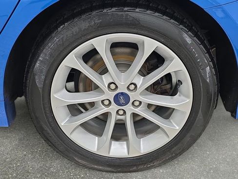 Used 2020 Ford Fusion SE image 32