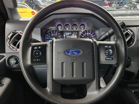 Used 2011 Ford F250 XLT w/ XLT Premium Pkg image 19