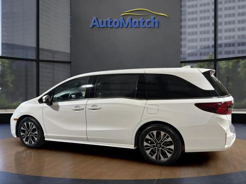 Used 2025 Honda Odyssey Elite image 7