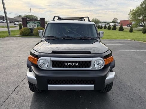 Used 2013 Toyota FJ Cruiser 4WD w/ Convenience Pkg image 10