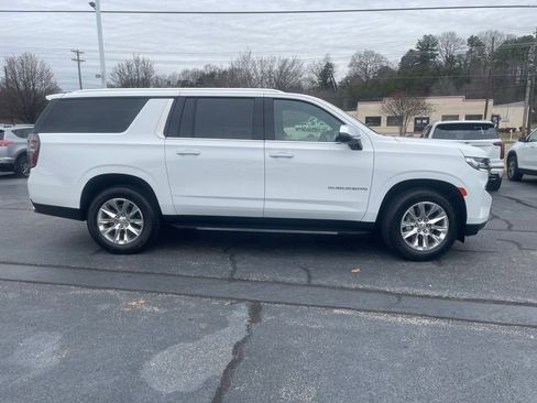 Used 2024 Chevrolet Suburban Premier image 4