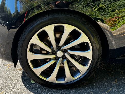 New 2025 Land Rover Range Rover SE image 4