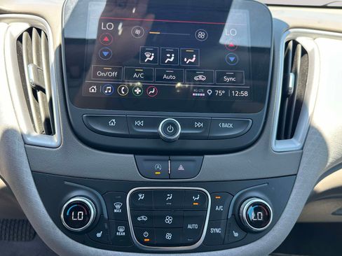 Used 2025 Chevrolet Malibu LT FWD image 10