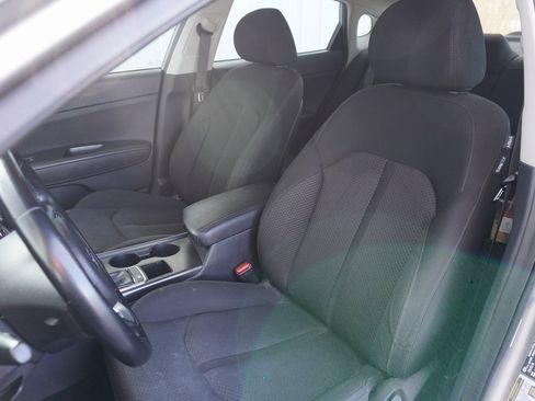 Used 2016 Kia Optima LX image 11