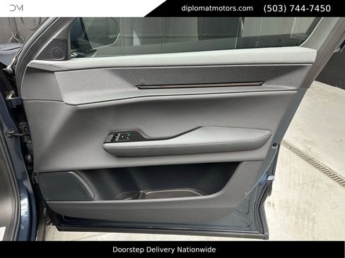 Used 2025 Polestar Polestar 3 Long Range Dual Motor Sport Ut image 25