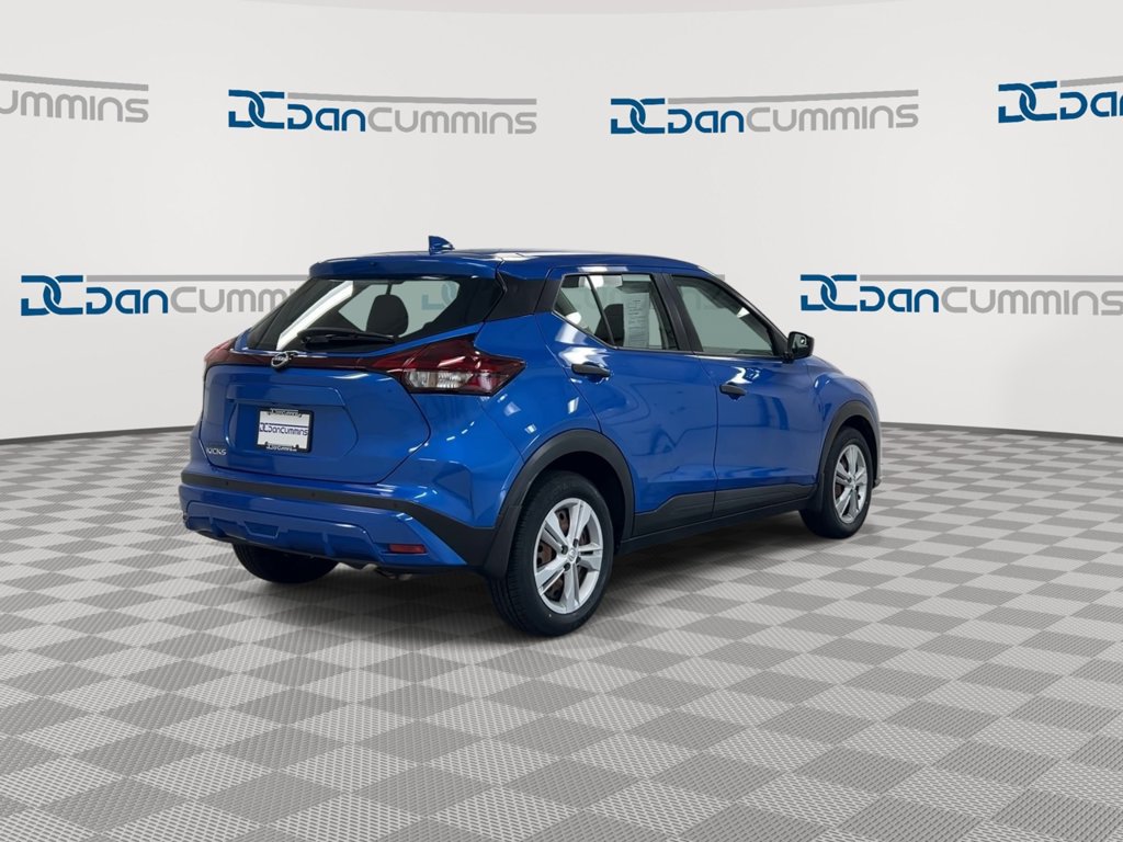 Used 2023 Nissan Kicks S FWD image 8