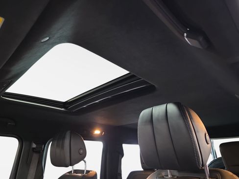 Used 2022 Mercedes-Benz G 550 image 29