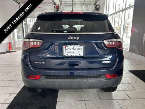 Used 2019 Jeep Compass Latitude w/ Popular Equipment Group image 4