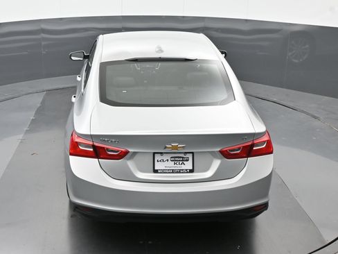 Used 2018 Chevrolet Malibu LT FWD image 33