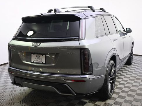 New 2026 Cadillac Vistiq Platinum image 6