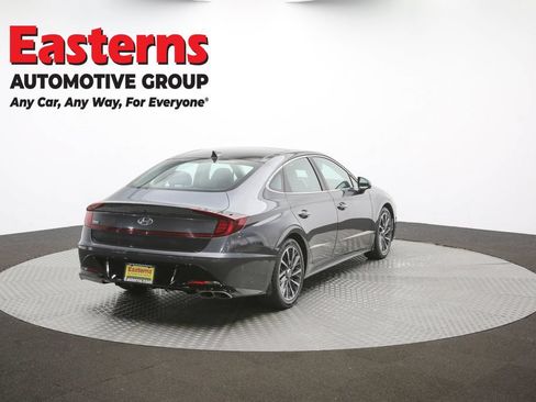 Used 2023 Hyundai Sonata Limited w/ Preferred Accessory Package FWD image 39