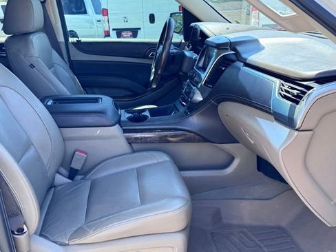 Used 2019 Chevrolet Tahoe LT AWD/4WD image 12