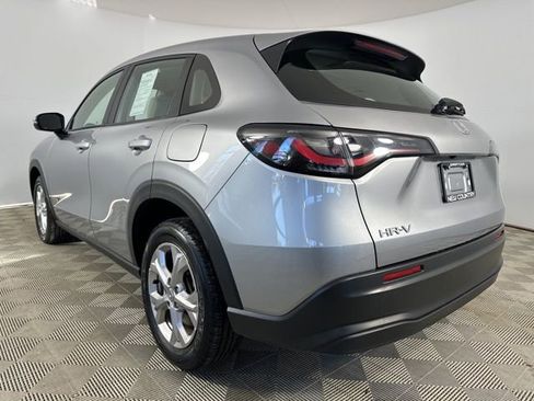Used 2023 Honda HR-V LX image 5