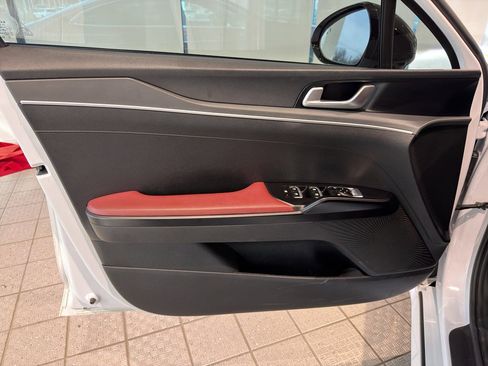 Used 2022 Kia K5 GT-Line w/ GT-Line FWD Premium Package image 12