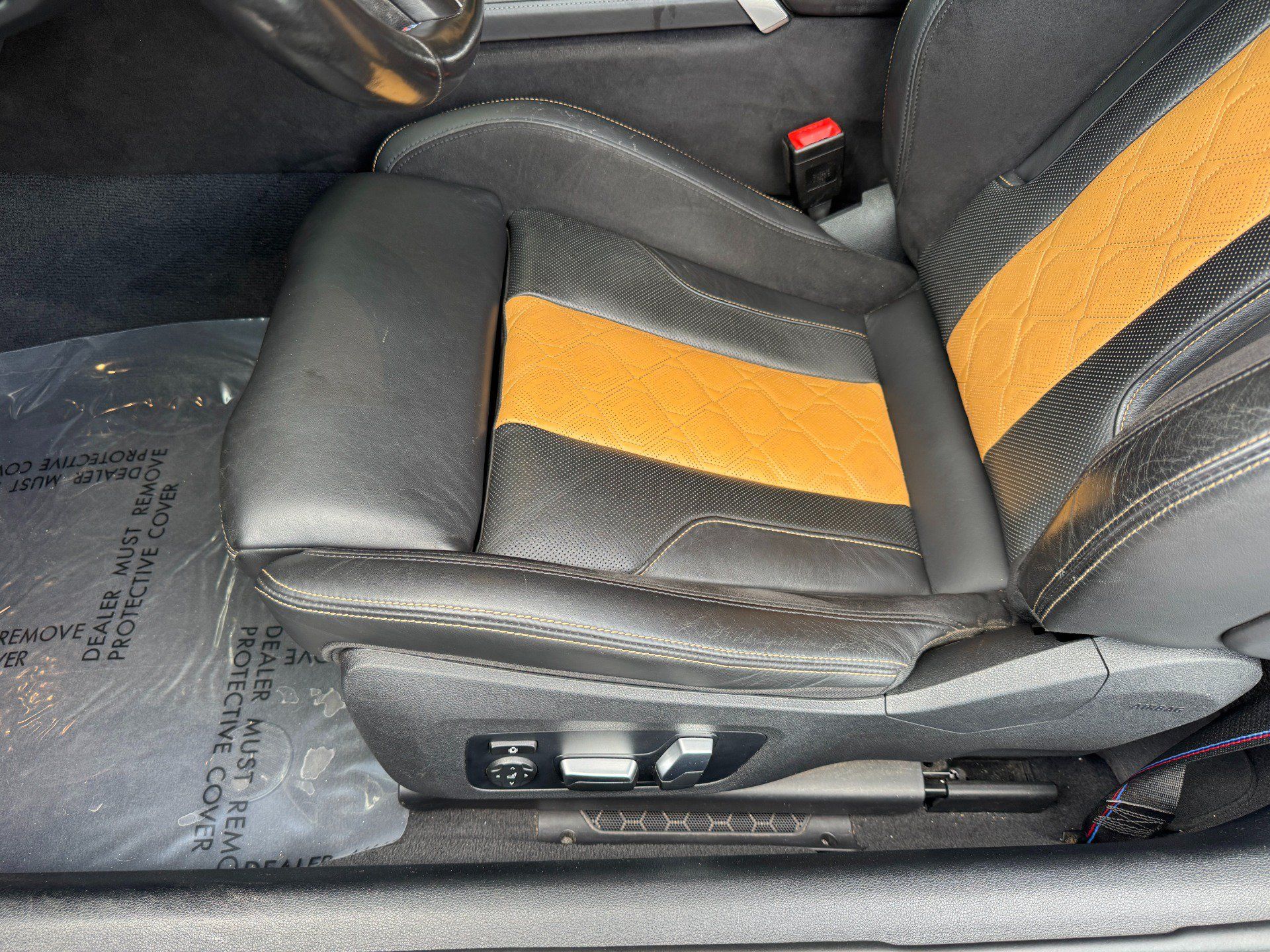 Used 2022 BMW M8 Competition w/ Driving Assistance Package AWD/4WD image 33