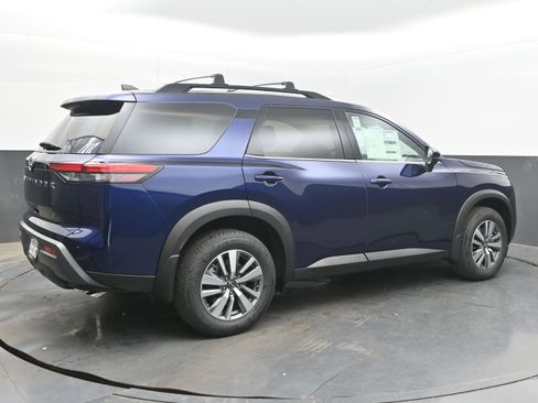 New 2026 Nissan Pathfinder SL FWD image 7