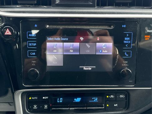 Used 2017 Toyota Corolla L FWD image 16