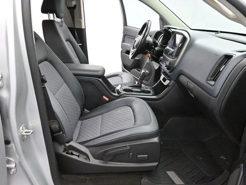 Used 2018 Chevrolet Colorado Z71 AWD/4WD image 32