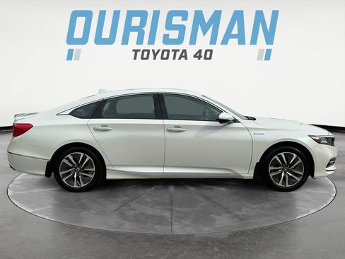Used 2019 Honda Accord Touring image 8