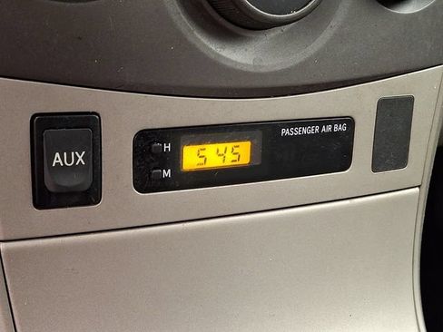 Used 2011 Toyota Corolla LE FWD image 17