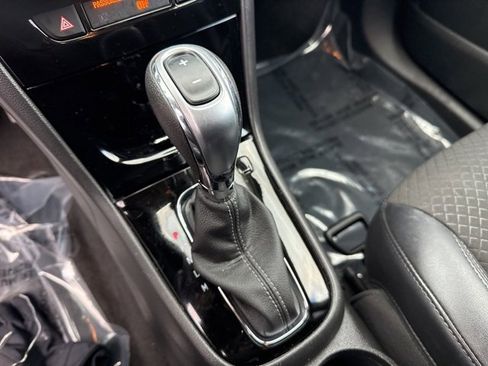 Used 2022 Buick Encore Preferred w/ Safety Package image 20