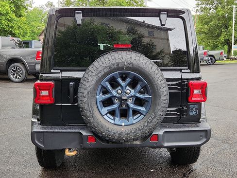 New 2026 Jeep Wrangler Unlimited Sport AWD/4WD image 5