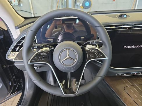 New 2026 Mercedes-Benz E 350 4MATIC Sedan image 19